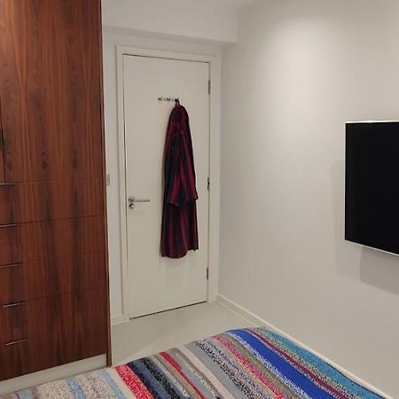 Comfortable Room With Ensuite London Exterior photo